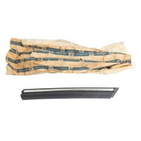 1986 1987 1988 1989 Oldsmobile Delta 88 Royale (See Details) Left Drivers Side Front Bumper Outer Rubber Strip NOS
